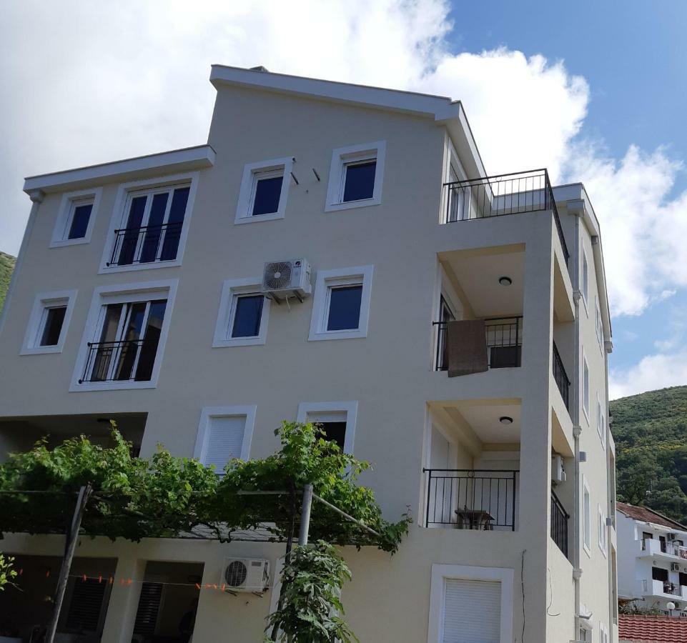 Apartmani Marina Kopitovic Petrovac na moru Exterior foto