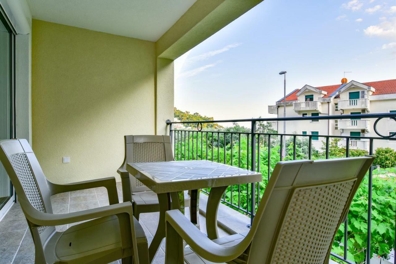 Apartmani Marina Kopitovic Petrovac na moru Exterior foto